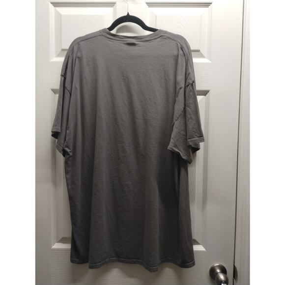 I May Look Calm But Men's Size 3XL Gray Smiley Face Short Sleeve Tee Port & Co - Picture 3 of 5